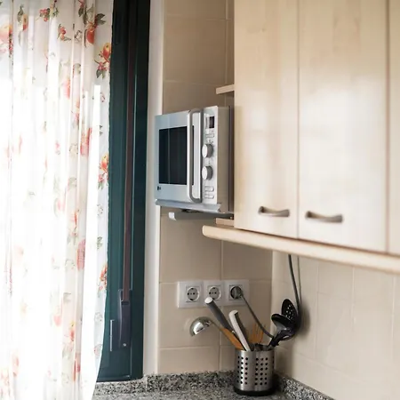 아파트 Mar Y Montana, Con Piscina, Playa A 3 Km Vut-3945-as 라네스